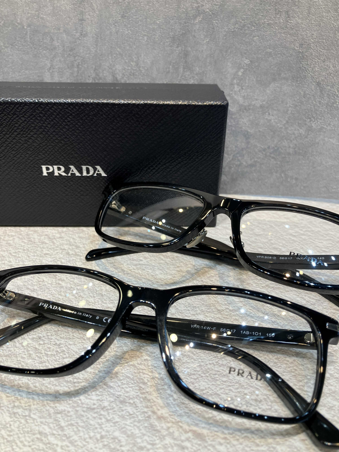 PRADA メガネフレームが入荷しました